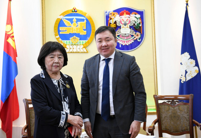 Taeko Imanaga awarded with “Badge of Honor” of Ulaanbaatar city