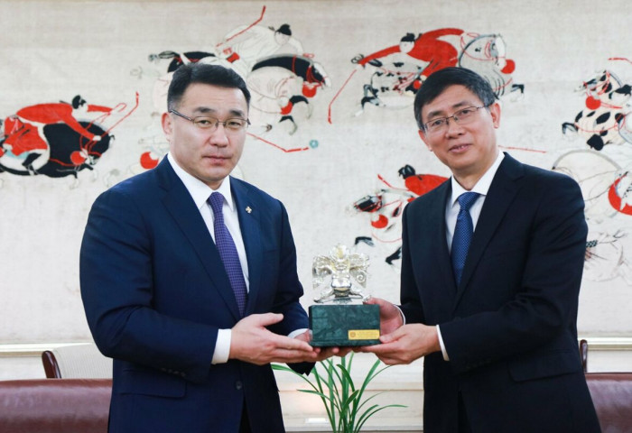 Mayor met with administration of General Administration of Sport of China