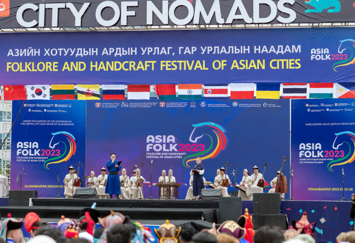 Art performance of the Asian cities’ festival held