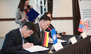 Agreement for implementation of prefabricated housing heat loss reduction project signed