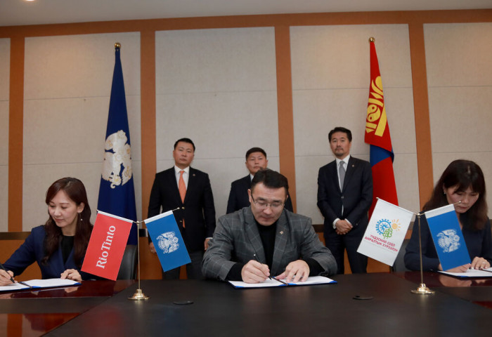 Rio Tinto Mongolia partners to create green space in the National Amusement Park of Ulaanbaatar City